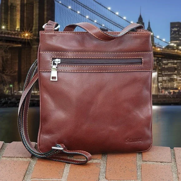 Stauer Brooklyn Leather Hip Bag